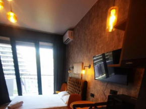 Avilion Apartments Anj 10 3